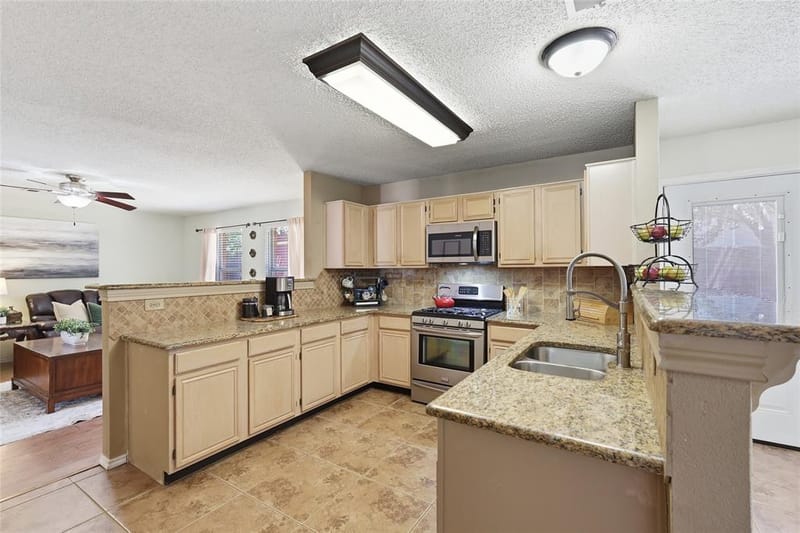 2701 Vistaview Drive, Corinth TX 76210 - Photo 17