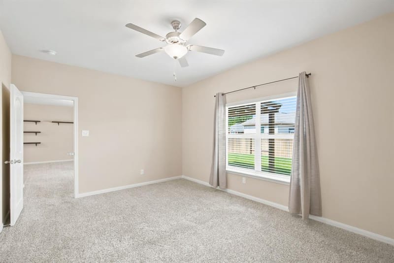 364 Ridgeland Oaks Drive, Fort Worth TX 76120 - Photo 16