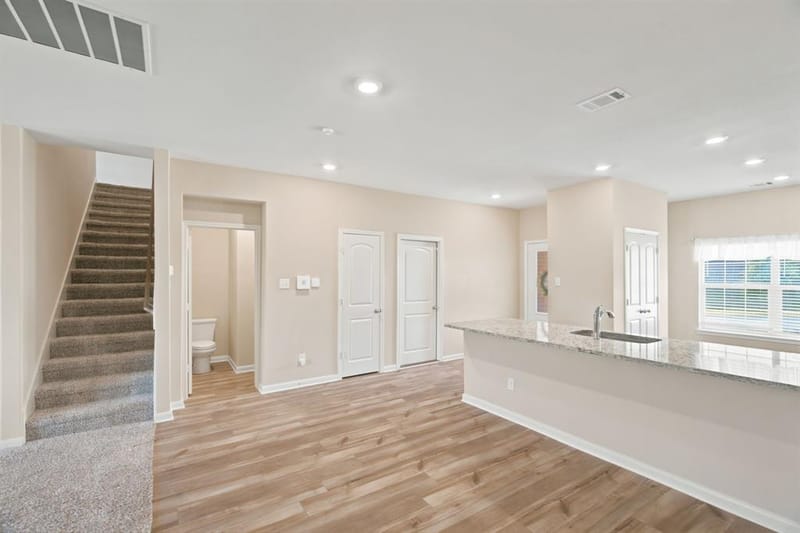 364 Ridgeland Oaks Drive, Fort Worth TX 76120 - Photo 12