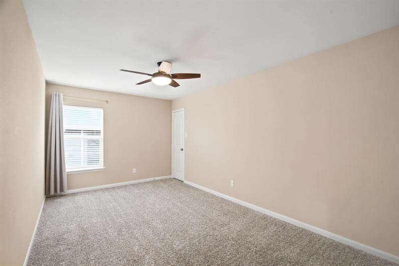 364 Ridgeland Oaks Drive, Fort Worth TX 76120 - Photo 32