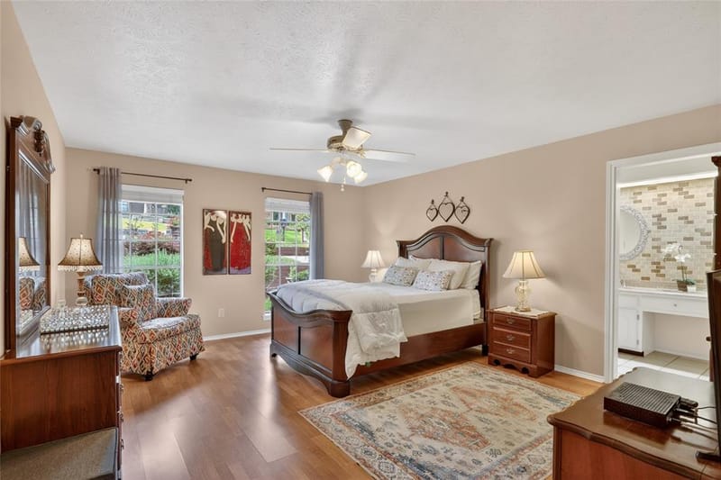 8261 Club Meadows Drive, Dallas TX 75243 - Photo 16