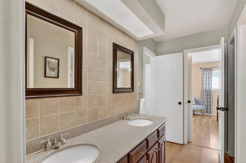 8261 Club Meadows Drive, Dallas TX 75243 - Photo 21