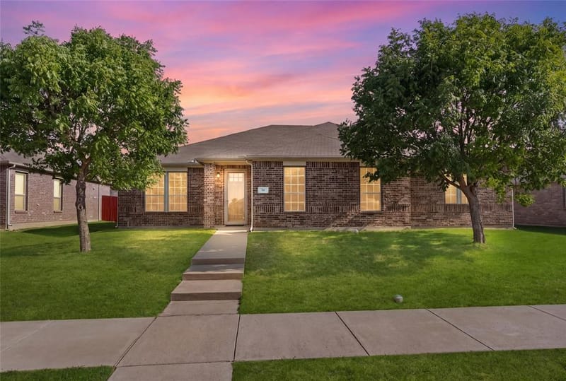 741 Jewelflower Drive, DeSoto TX 75115