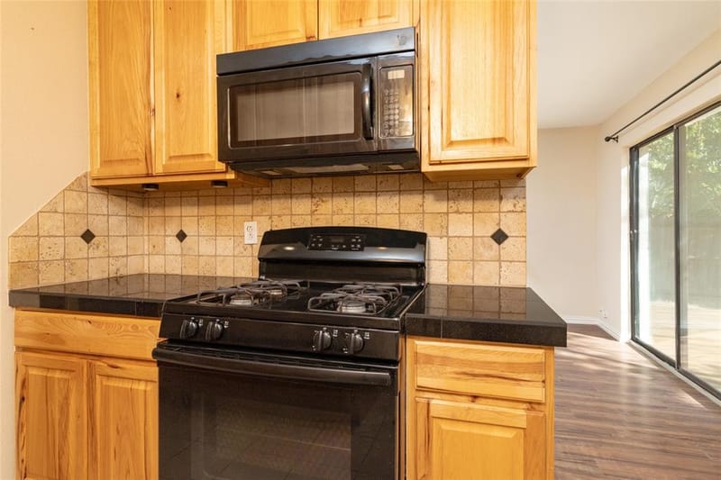 2906 Harvard Street N, Irving TX 75062 - Photo 16