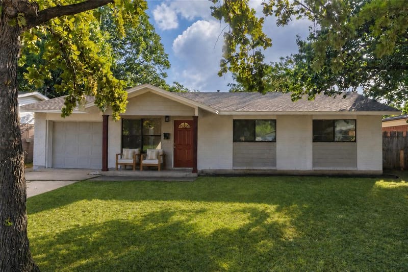 2906 Harvard Street N, Irving TX 75062