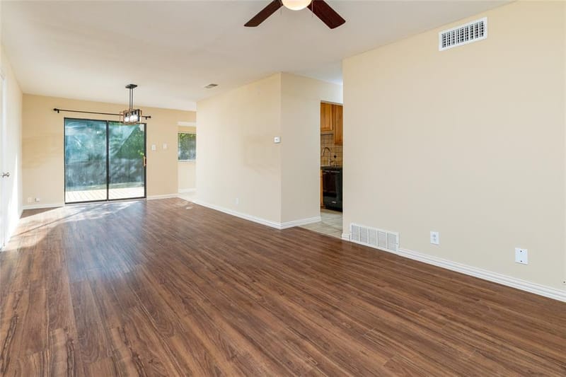 2906 Harvard Street N, Irving TX 75062 - Photo 8