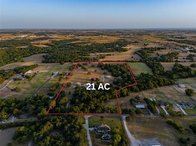 2403 County Road 2224, Decatur TX 76234 - Photo 11