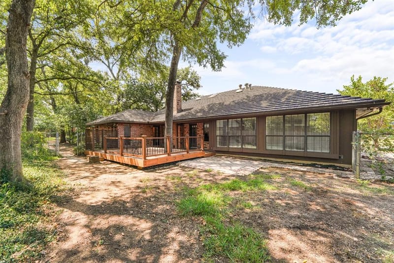 2323 Brookside Drive, Arlington TX 76012 - Photo 36