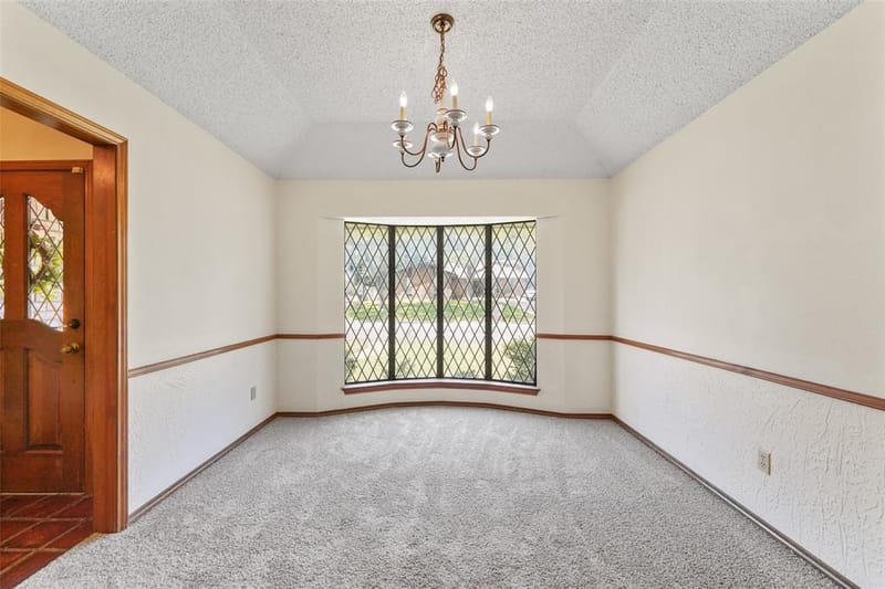 2323 Brookside Drive, Arlington TX 76012 - Photo 14
