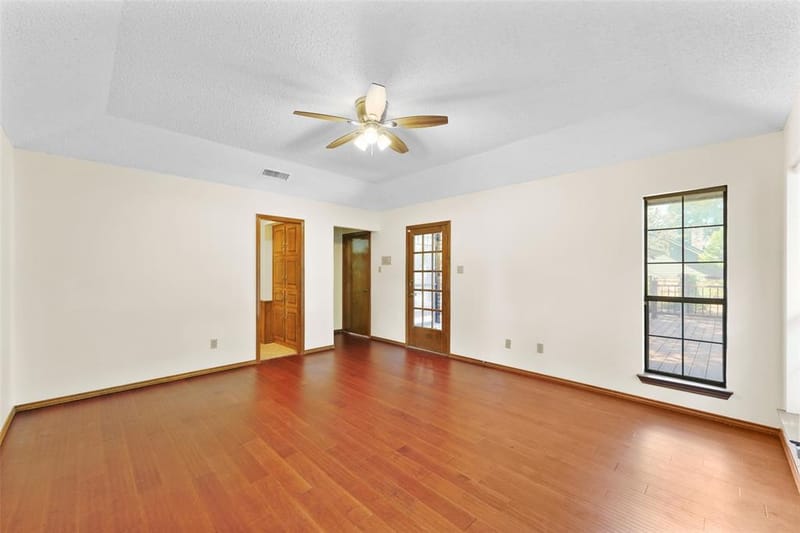 2323 Brookside Drive, Arlington TX 76012 - Photo 18