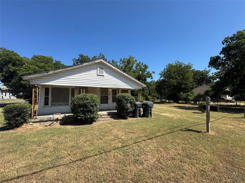 1500 E Calhoun Avenue, Waco TX 76704 - Photo 2