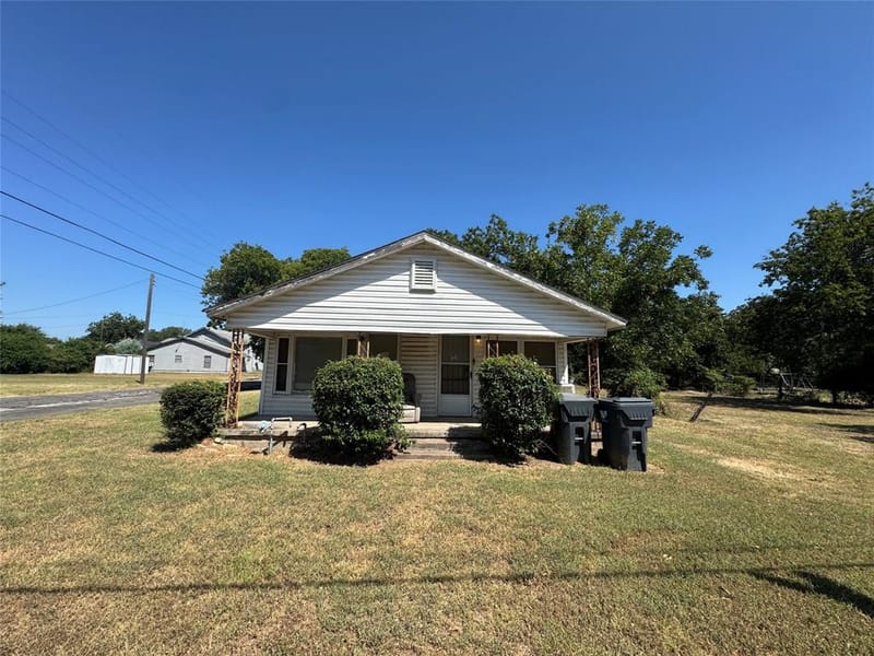 1500 E Calhoun Avenue, Waco TX 76704