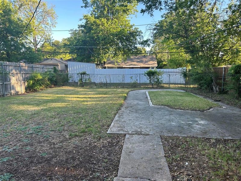 1138 Pioneer Drive, Dallas TX 75224 - Photo 8