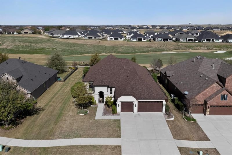 8708 Crestview Drive, Denton TX 76207 - Photo 2