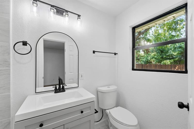802 Ranier Circle, Garland TX 75041 - Photo 23