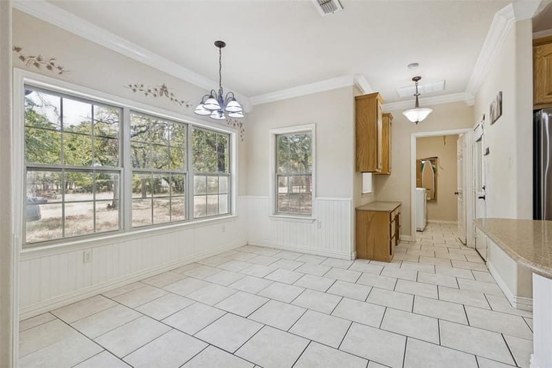2865 J E Woody Road, Springtown TX 76082 - Photo 8