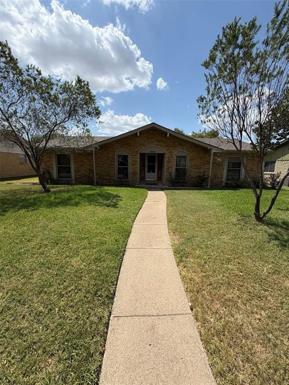 2317 Glenbrook Meadows Drive, Garland TX 75040