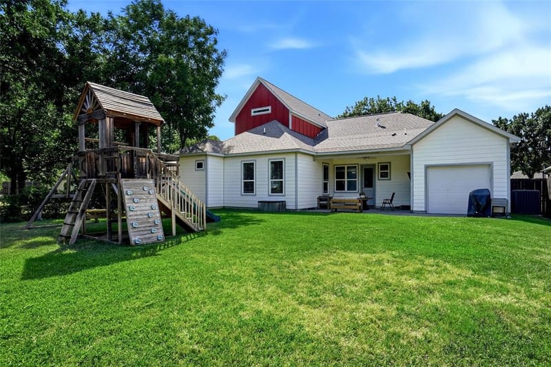 1300 Worthington Street, Grapevine TX 76051 - Photo 27