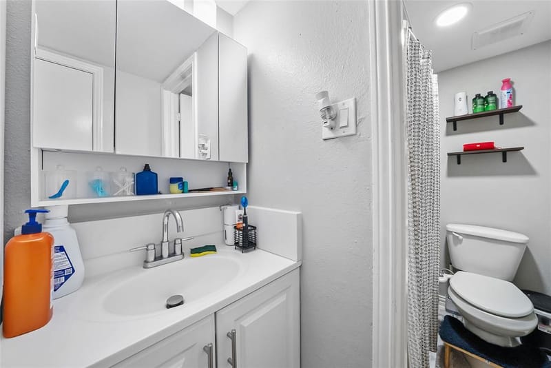 552 E Avenue J # D, Grand Prairie TX 75050 - Photo 15