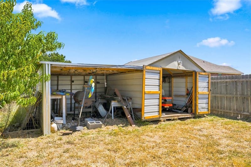 601 Sapphire Boulevard, Hewitt TX 76643 - Photo 37