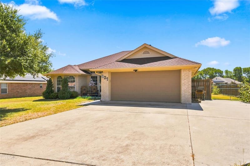 601 Sapphire Boulevard, Hewitt TX 76643 - Photo 40