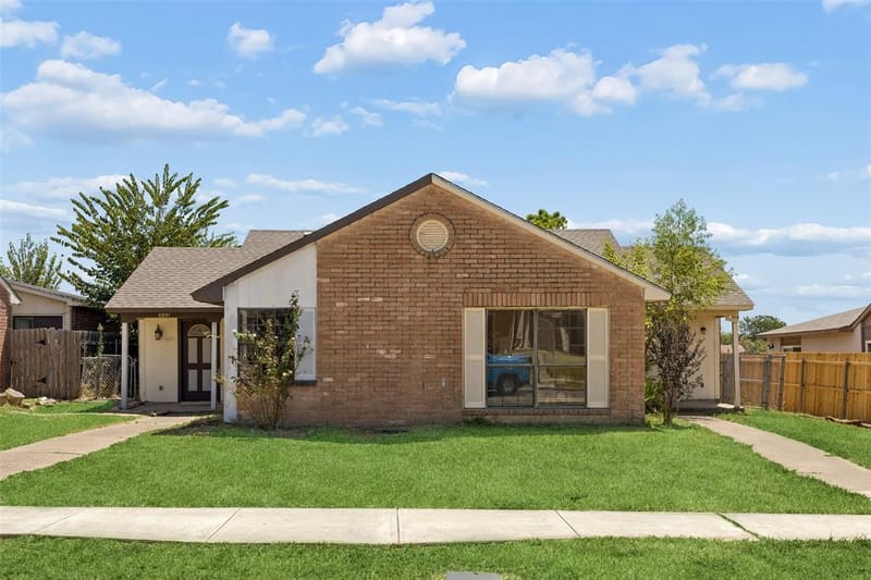 6051 Dooley Drive, The Colony TX 75056