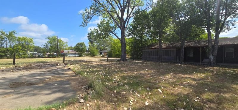210 Kelly Lane, Seven Points TX 75143 - Photo 9