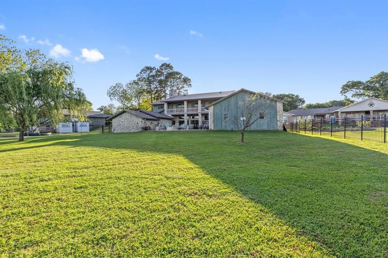 1035 Holiday Circle, Seven Points TX 75143 - Photo 17