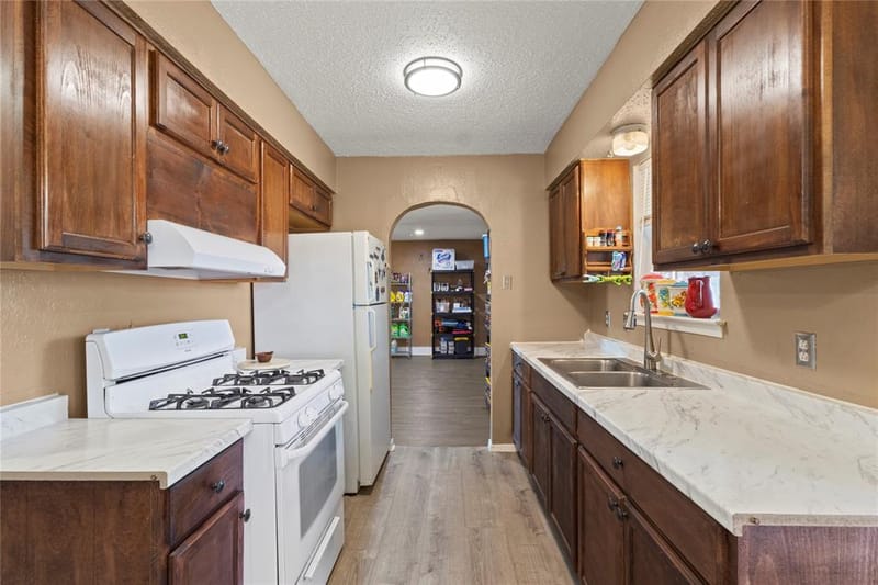 1646 Savage Drive, Mesquite TX 75149 - Photo 6