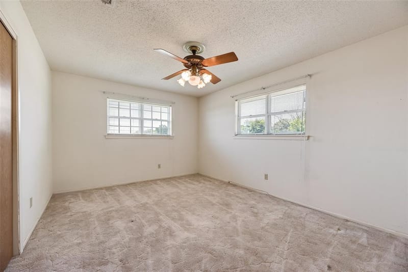 520 Pecan Street, Crowley TX 76036 - Photo 34
