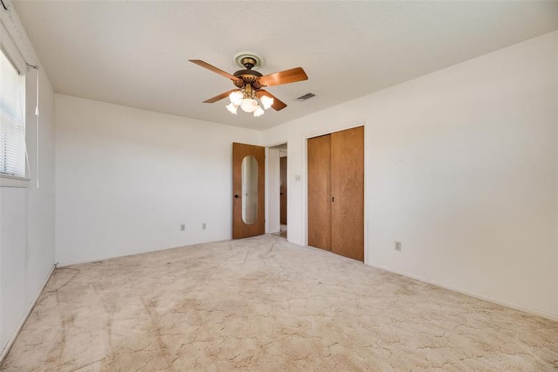 520 Pecan Street, Crowley TX 76036 - Photo 35