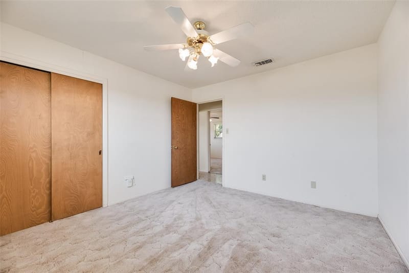520 Pecan Street, Crowley TX 76036 - Photo 25