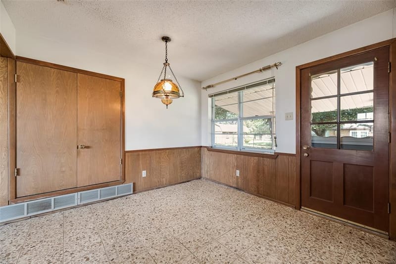 520 Pecan Street, Crowley TX 76036 - Photo 21