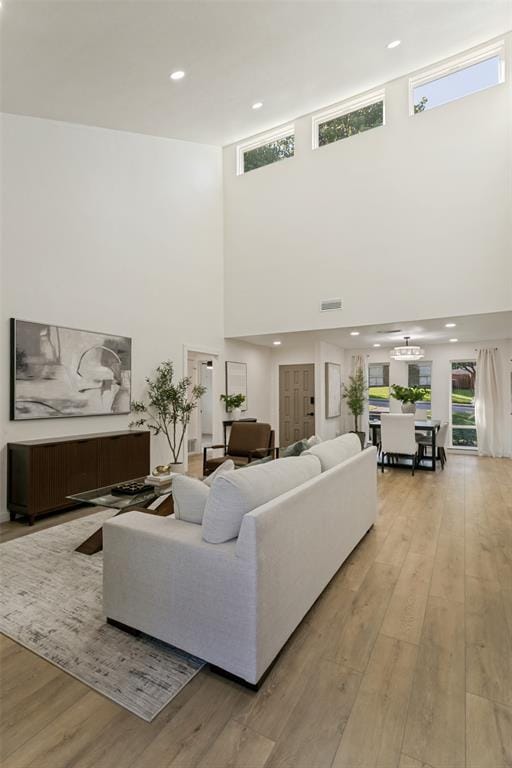 8031 Moss Meadows Drive, Dallas TX 75231 - Photo 6