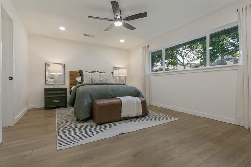 8031 Moss Meadows Drive, Dallas TX 75231 - Photo 16
