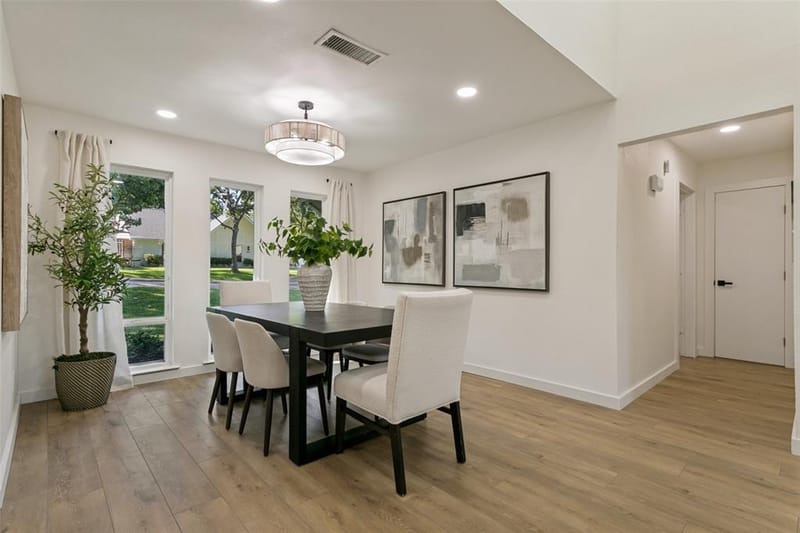8031 Moss Meadows Drive, Dallas TX 75231 - Photo 7