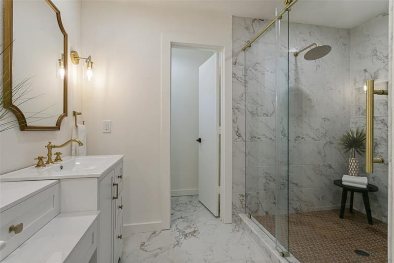 8031 Moss Meadows Drive, Dallas TX 75231 - Photo 21