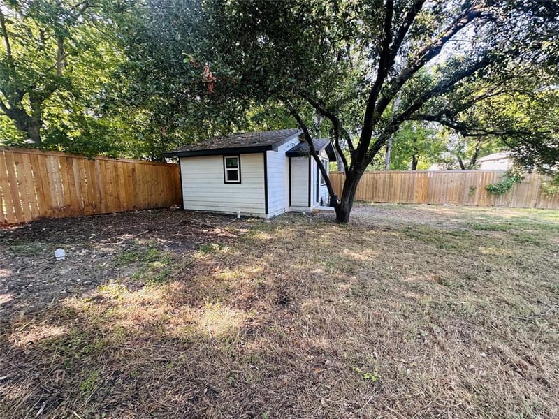 4404 Harwen Terrace, Fort Worth TX 76133 - Photo 9