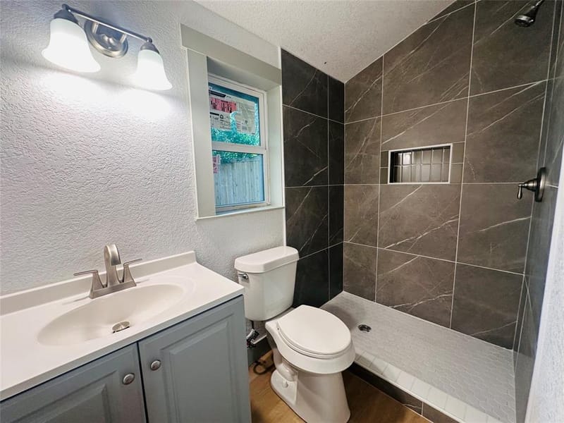4404 Harwen Terrace, Fort Worth TX 76133 - Photo 10