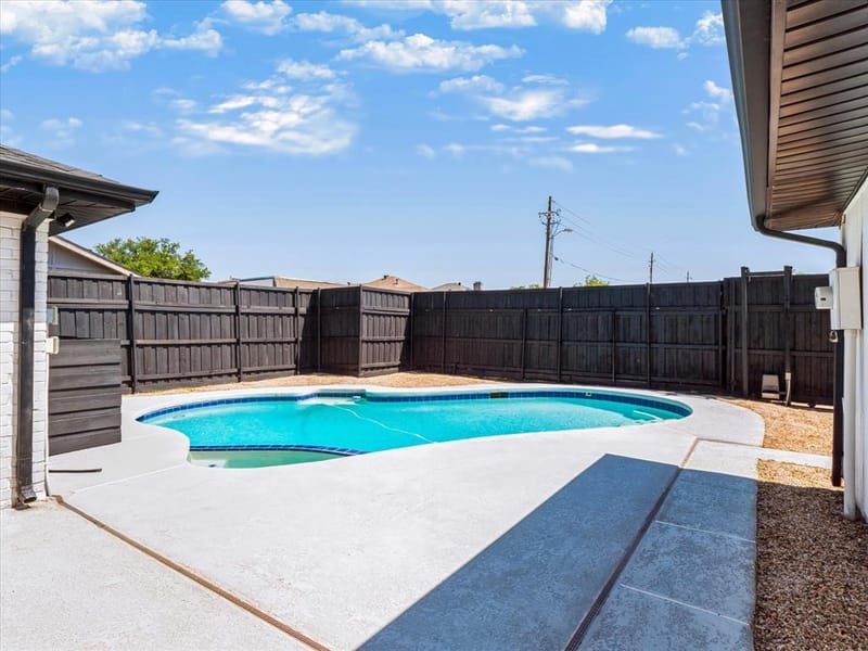 2216 Stonebrook Drive, Carrollton TX 75007 - Photo 33