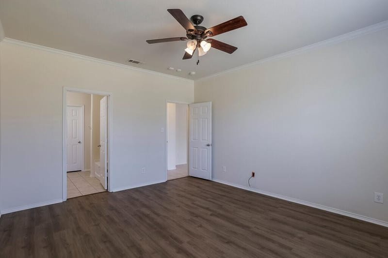 807 Bastrop Drive, Arlington TX 76002 - Photo 6