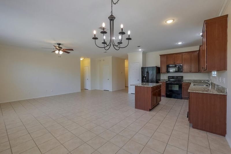 807 Bastrop Drive, Arlington TX 76002 - Photo 10