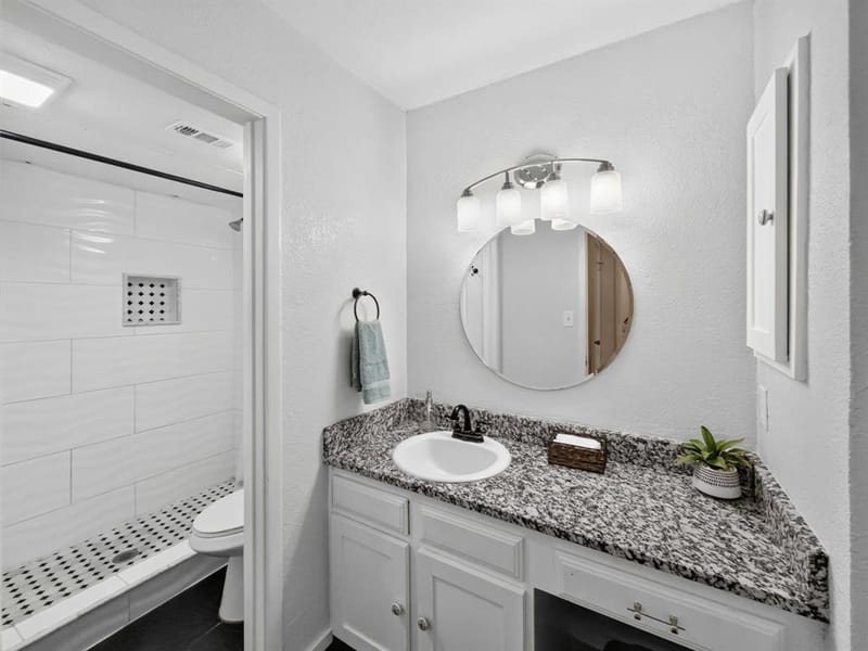 14800 Enterprise Drive # 14B, Farmers Branch TX 75234 - Photo 17