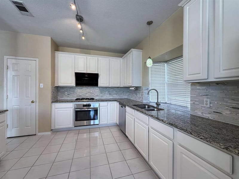 1616 Endicott Drive, Plano TX 75025 - Photo 15
