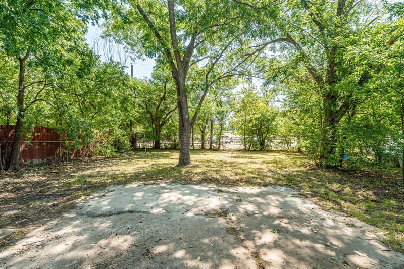 204 S Lillis Lane, Denison TX 75020 - Photo 20