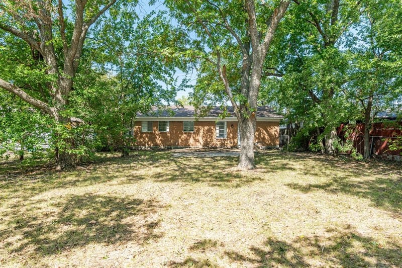 204 S Lillis Lane, Denison TX 75020 - Photo 18