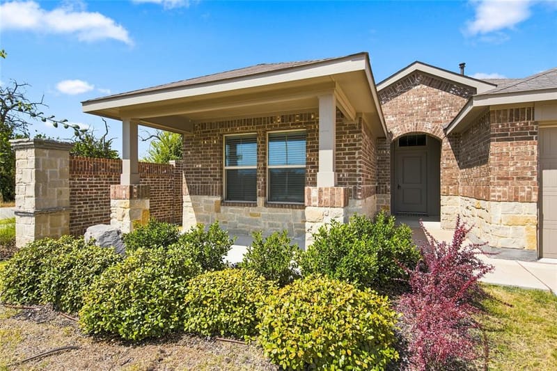 5912 Piedrosa Court, Denton TX 76226 - Photo 2