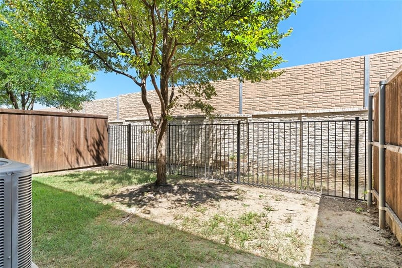 8169 Snapdragon Way, Dallas TX 75252 - Photo 30