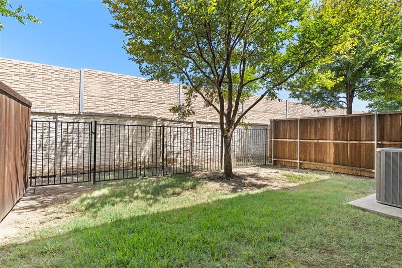 8169 Snapdragon Way, Dallas TX 75252 - Photo 31