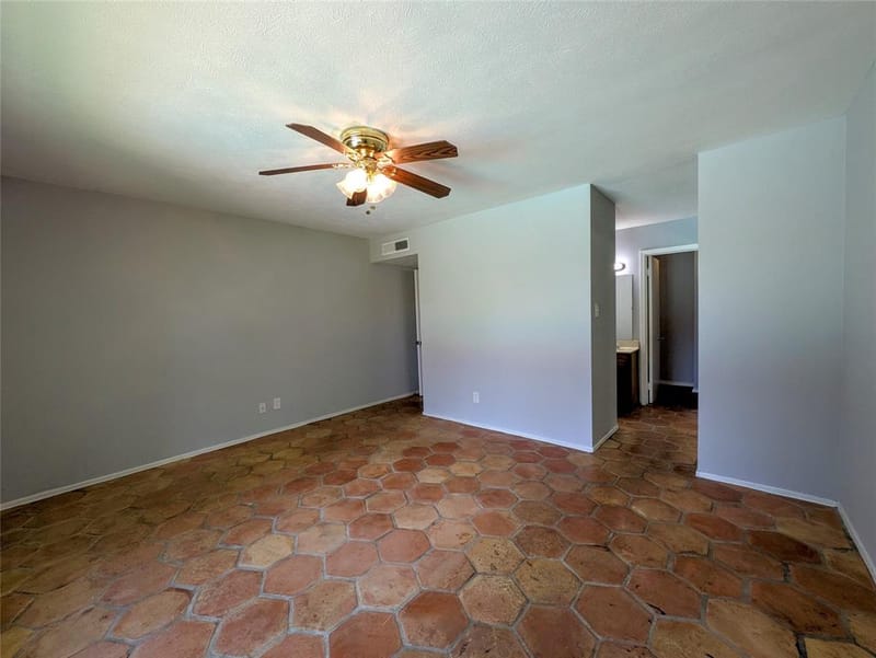 2301 Villanova Street, Arlington TX 76018 - Photo 14